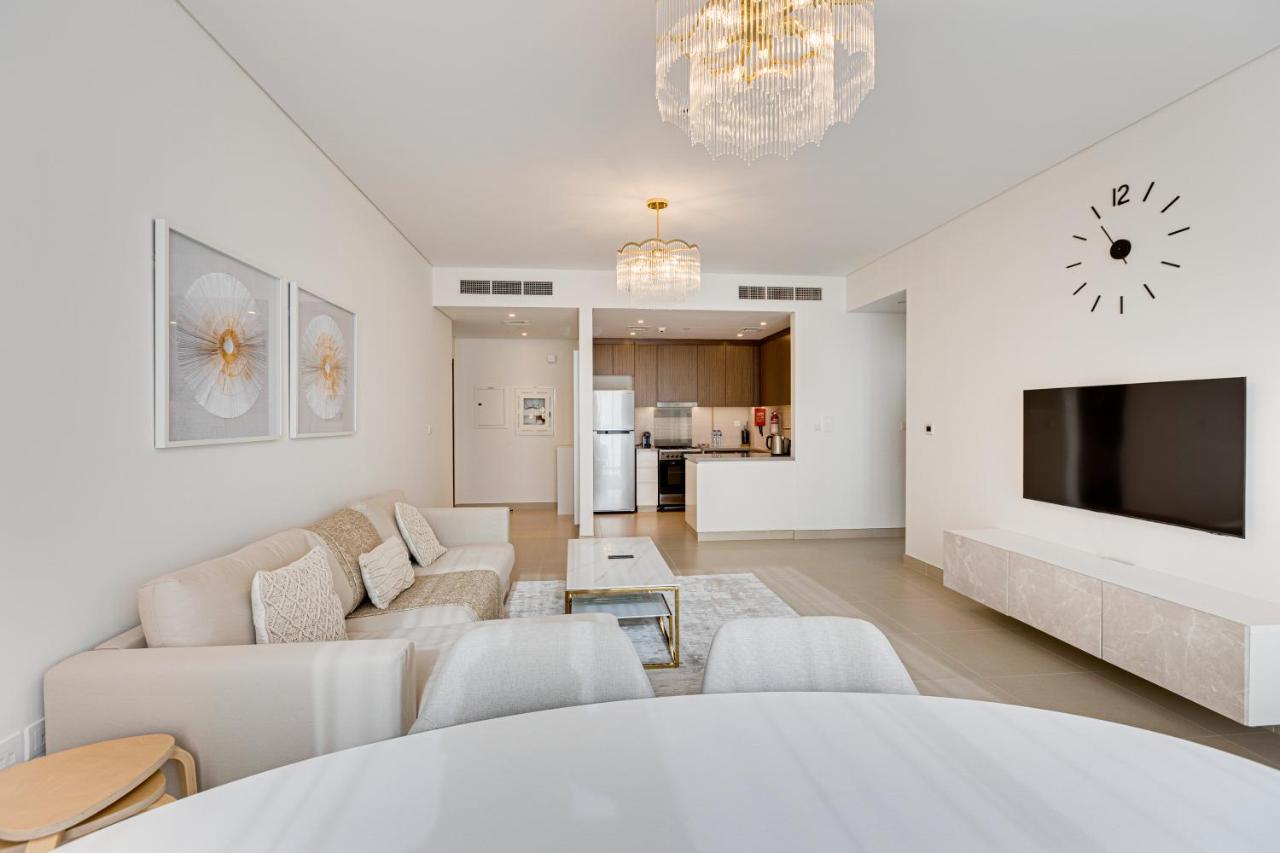 Sea View 2bd In New 52 42 Tower Marina Apartment Dubai