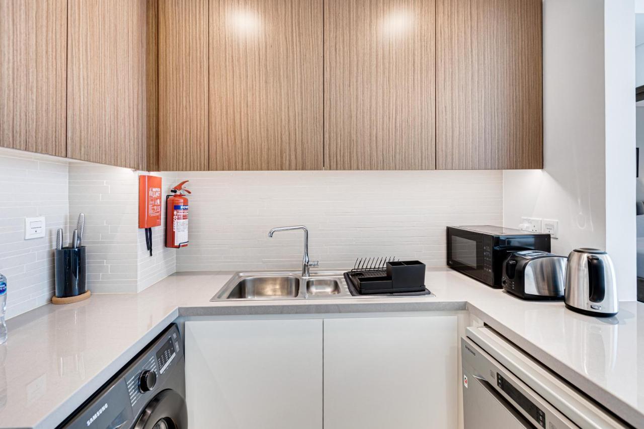 Sea View 2bd In New 52 42 Tower Marina Dubai