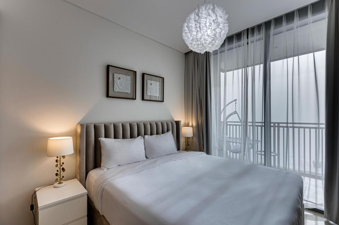 Apartment Sea View 2bd In New 52 42 Tower Marina Dubai